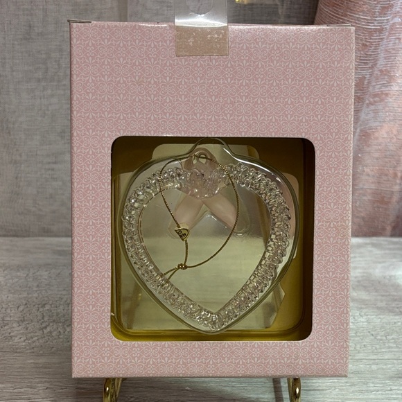 Heart-Shaped Pink Ribbon Ornament - Picture 5 of 5